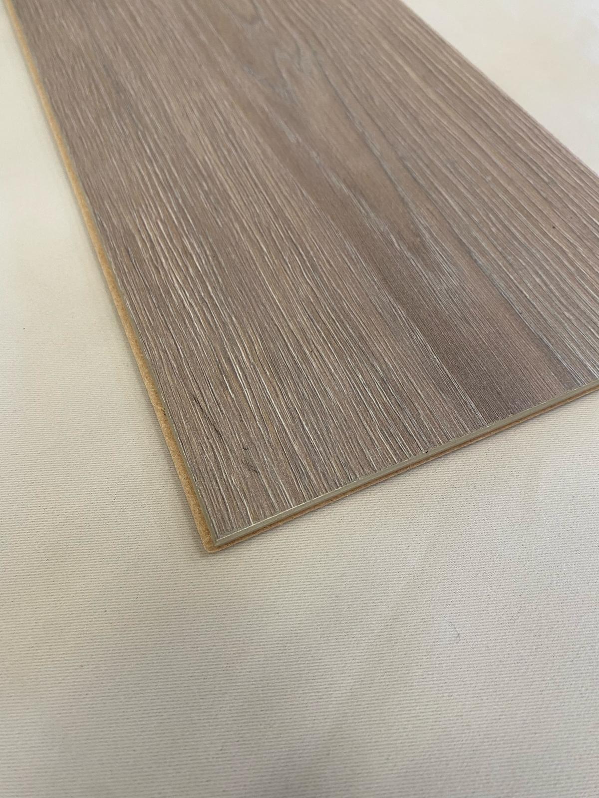 Parquet stratifié effet chêne gris